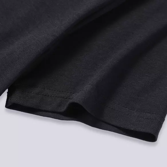 Black Bamboo T-Shirt Sleeve Opening Black Bamboo T-Shirt Sleeve Opening